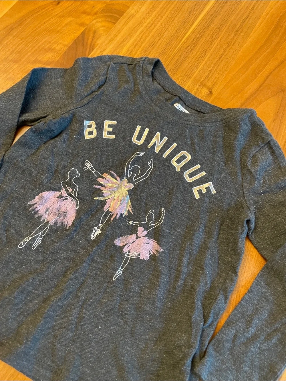 Old Navy Charcoal 'Be Unique' Ballet Graphic Long Sleeve Tee